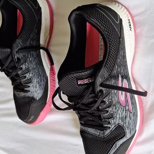 Skecher Pickleball shoes